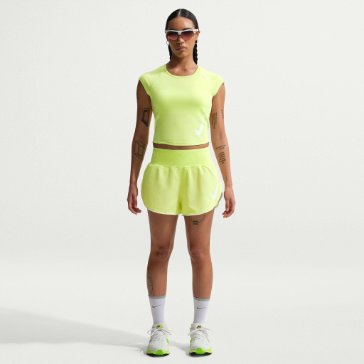 Дамски шорти за бягане NIKE Tempo Flow Swoosh