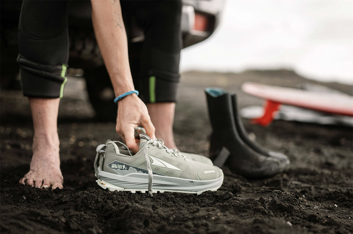 Открийте дамски широки обувки за бягане от Altra Running