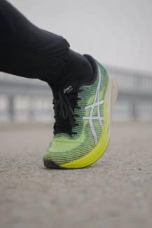 ASICS MAGIC SPEED 2 – НАИСТИНА ЛИ Е МАГИЯ?